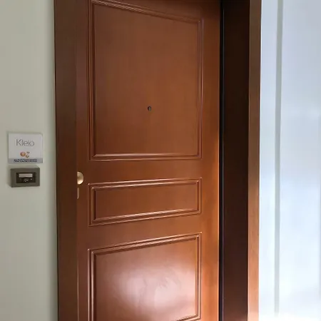 Apartamento Kleio - Spacious In Glyfada Atenas